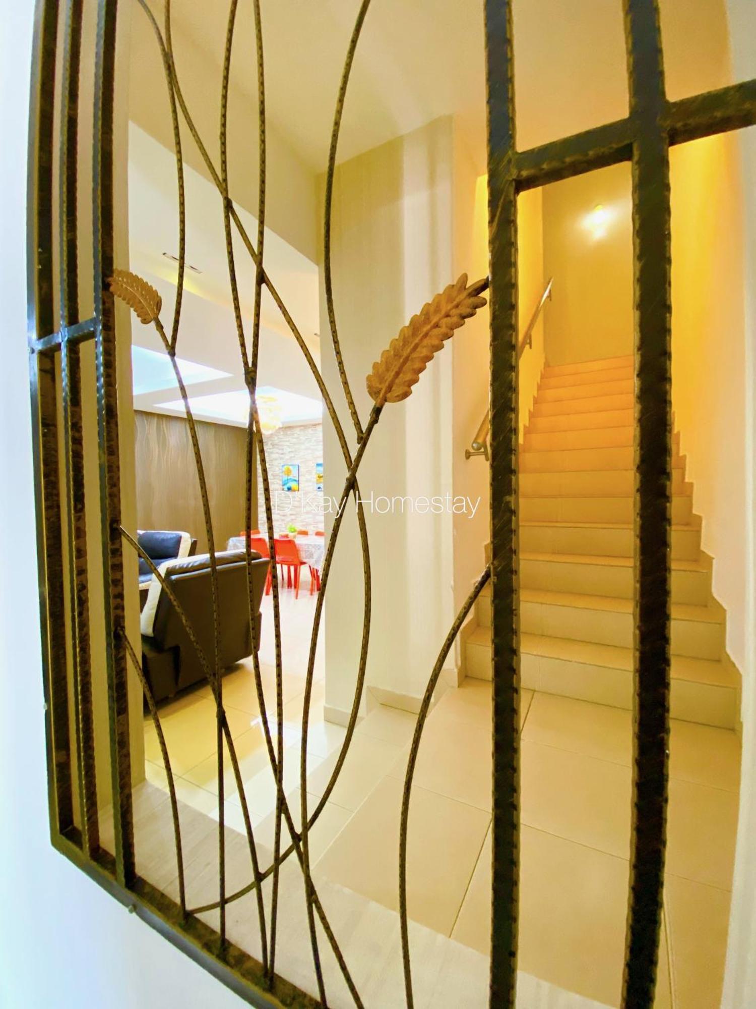 4 Bedrooms Homestay, Fully Aircond In Sendayan By D'Kay Homes I 10-15 Pax 세렘반 외부 사진